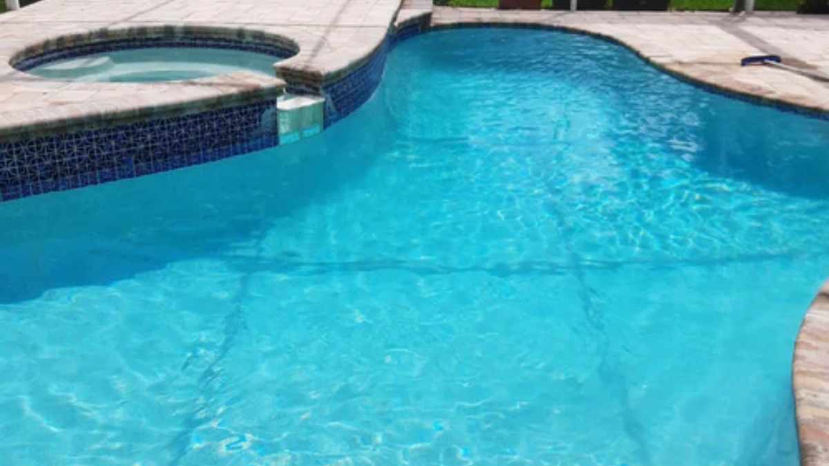 The Impact of Florida Weather on Pool Maintenance